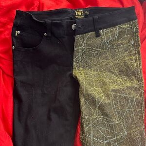 TRIPP NYC BLACK GOLD JEANS NWOT
